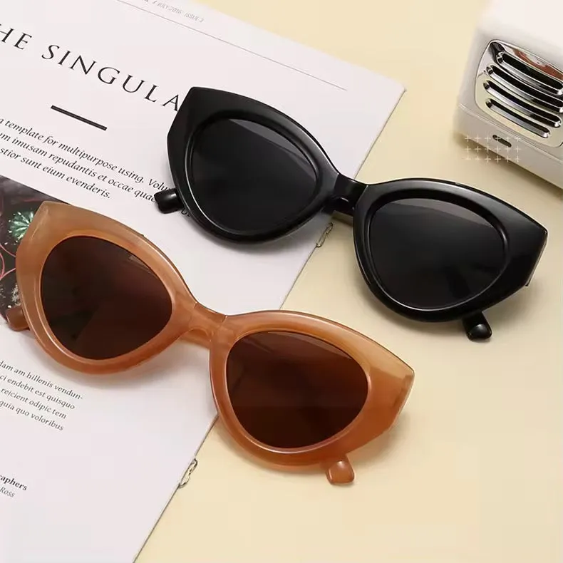 نظارات نساائيه كلاسيكية - Classic women's glasses