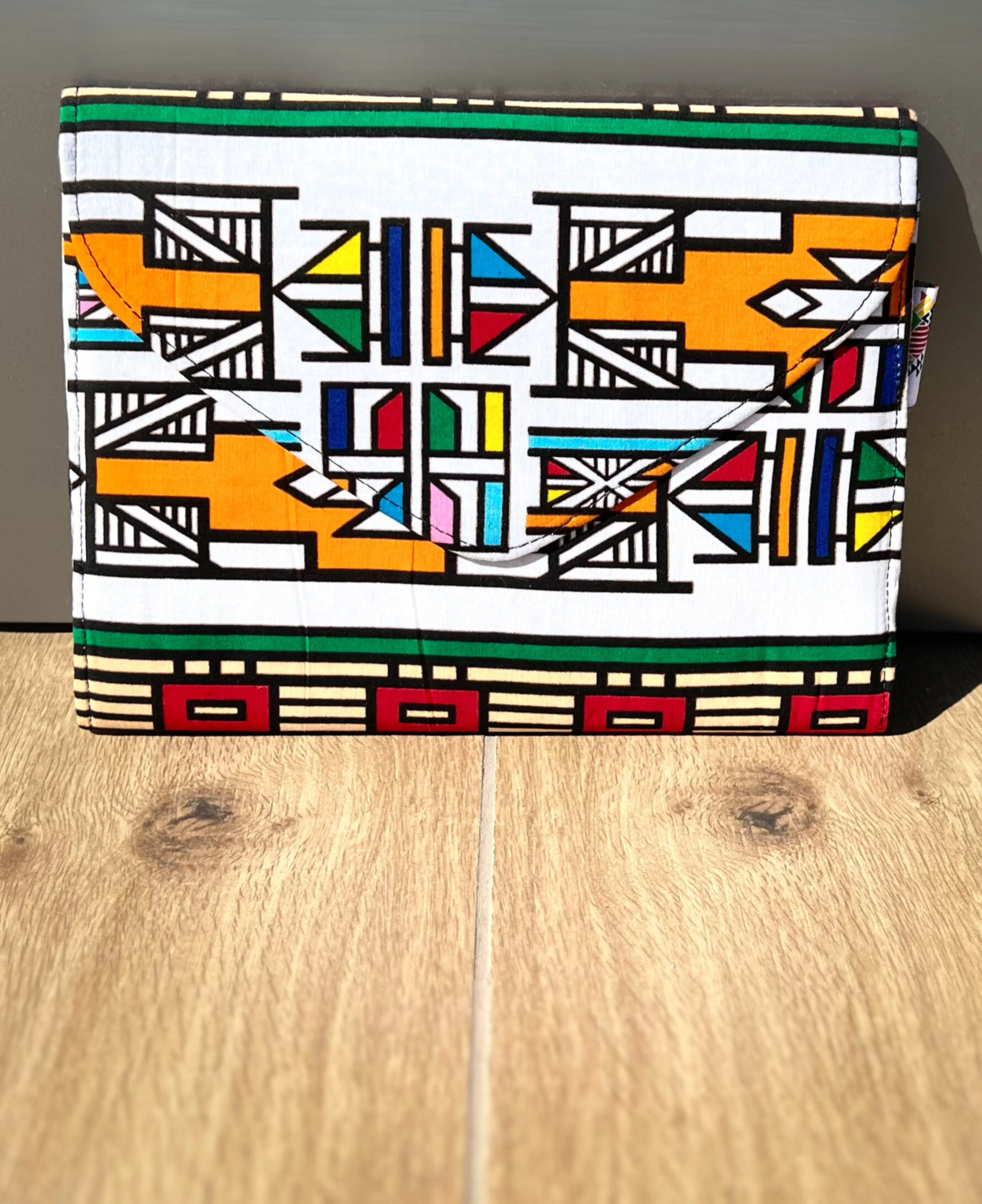 Elmina Mid-Size Clutch