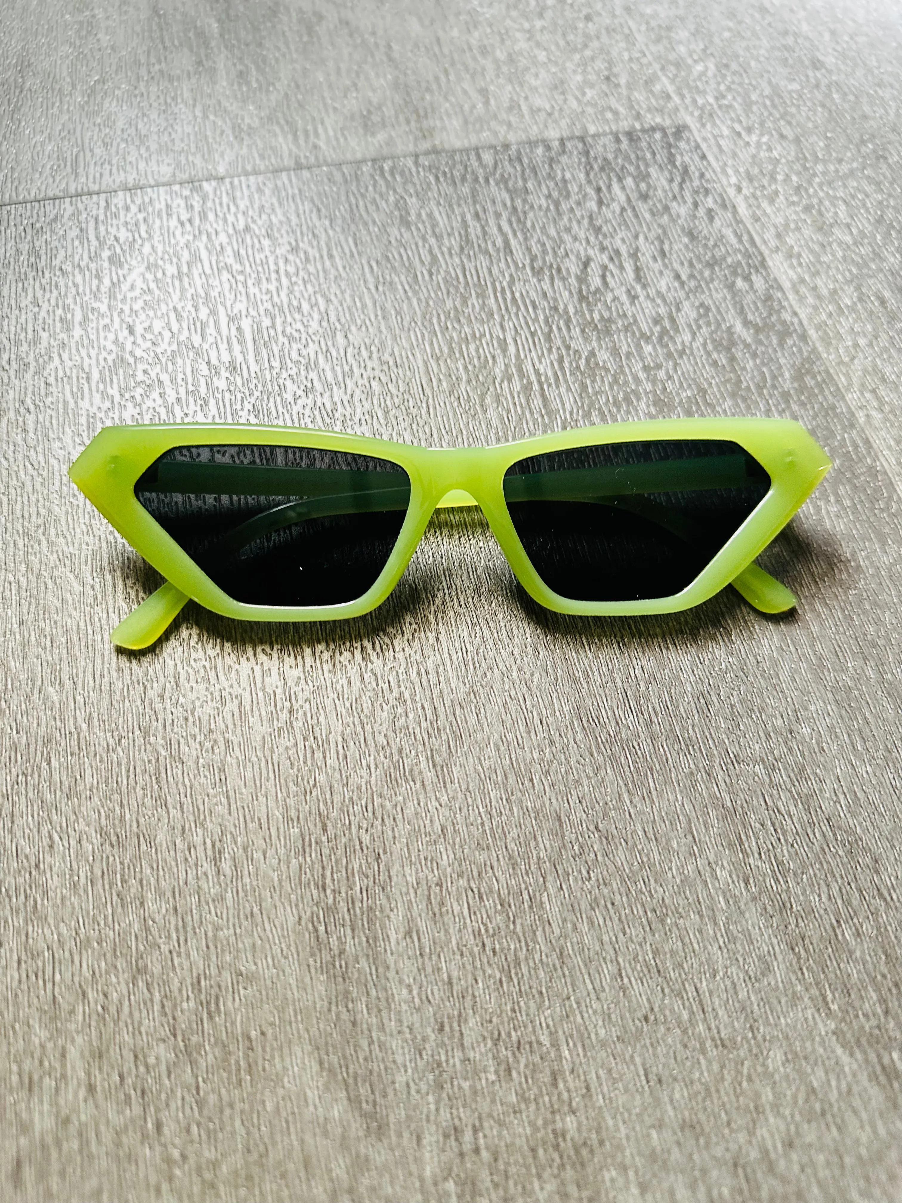 Vogue Sunnies UV 400 Protection Tinted Triangle Retro Cat Eye Sunglasses